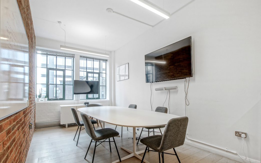 11 Curtain Road photo 4