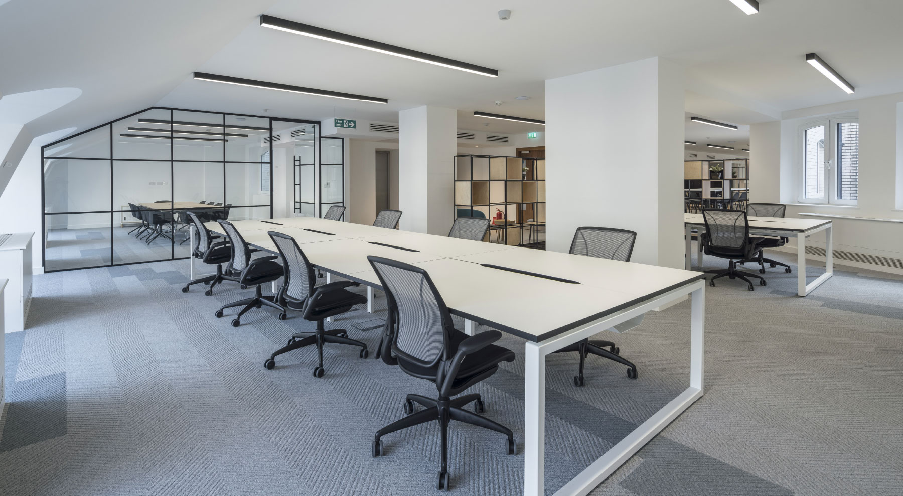 8 Lloyd's Avenue photo 5
