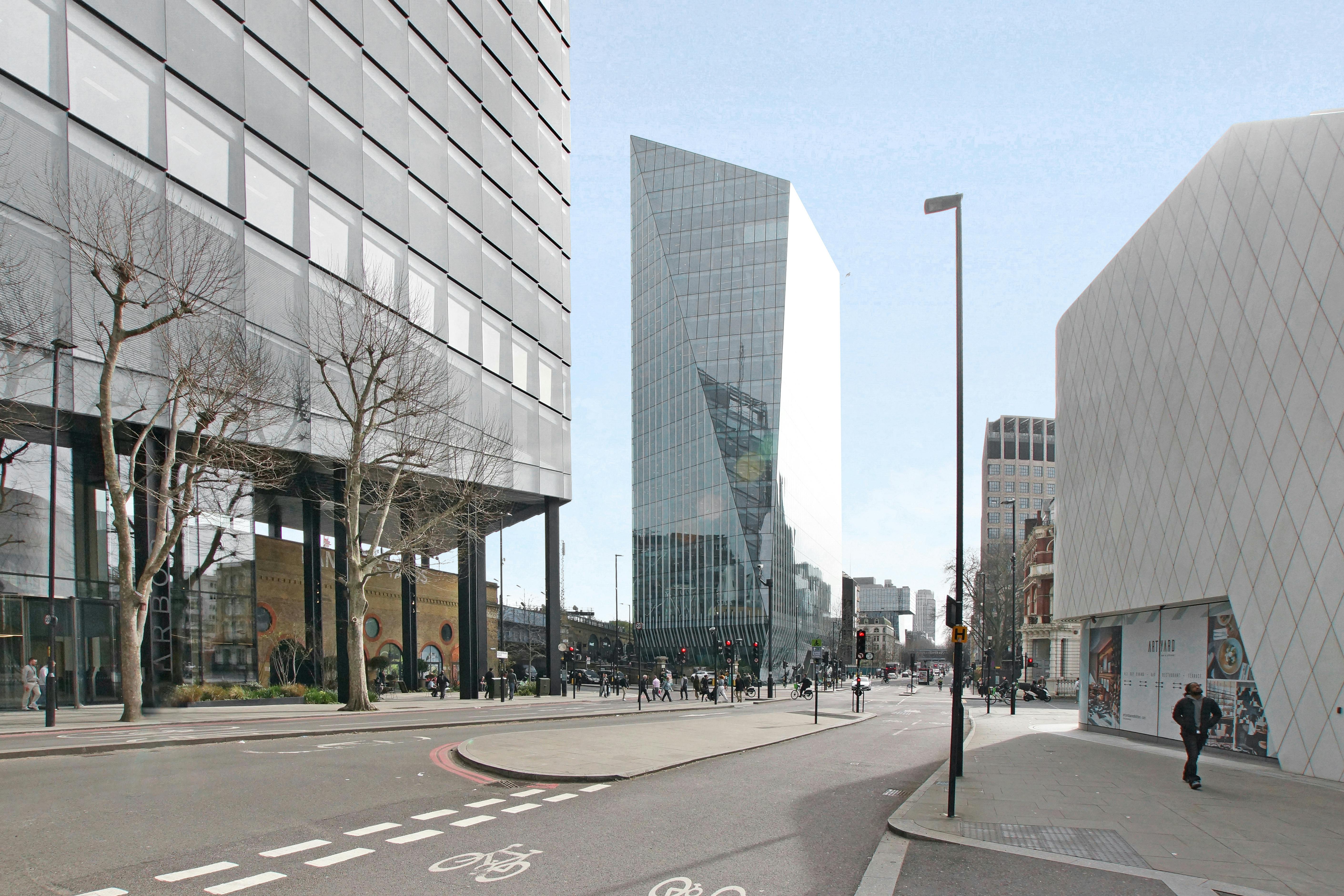 240 Blackfriars Road photo 3