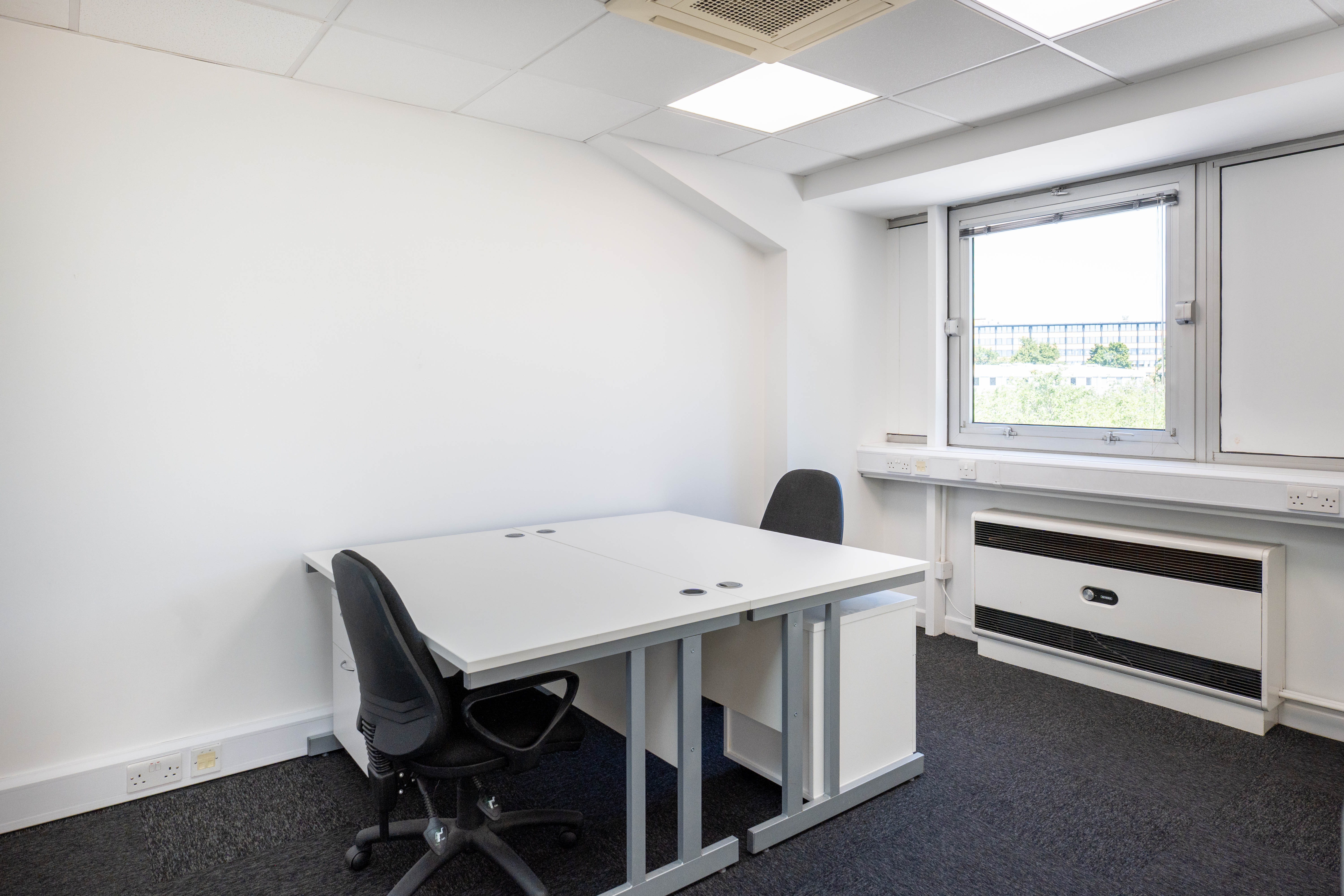 Warrington Birchwood photo 4