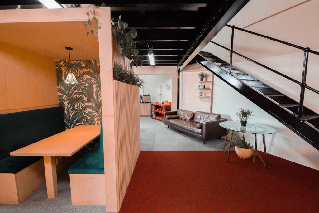 Hustle House photo 6