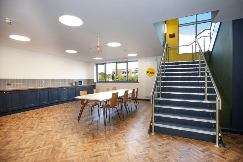 Fareham - Steel House photo 8
