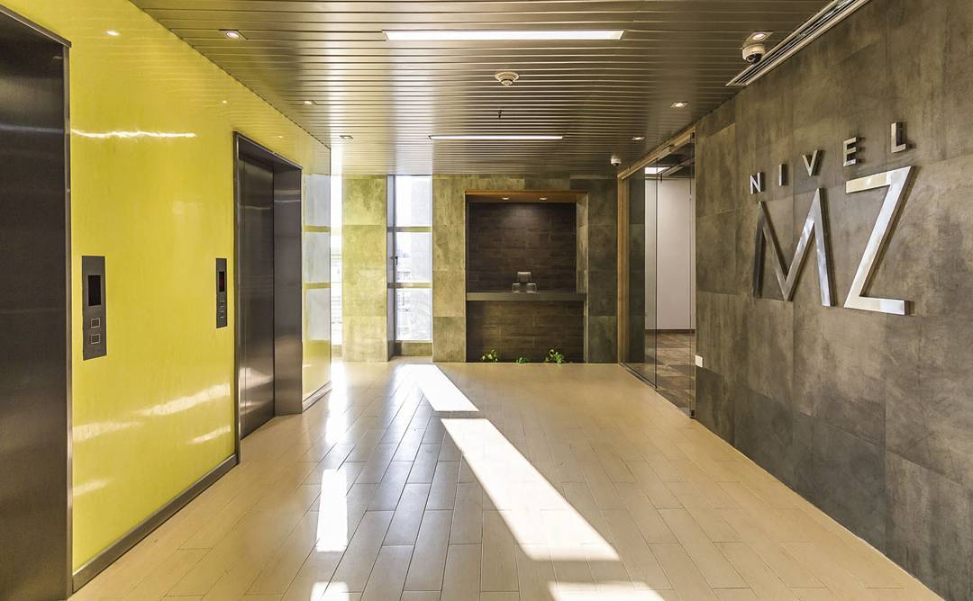 Business Tower 13 photo 2