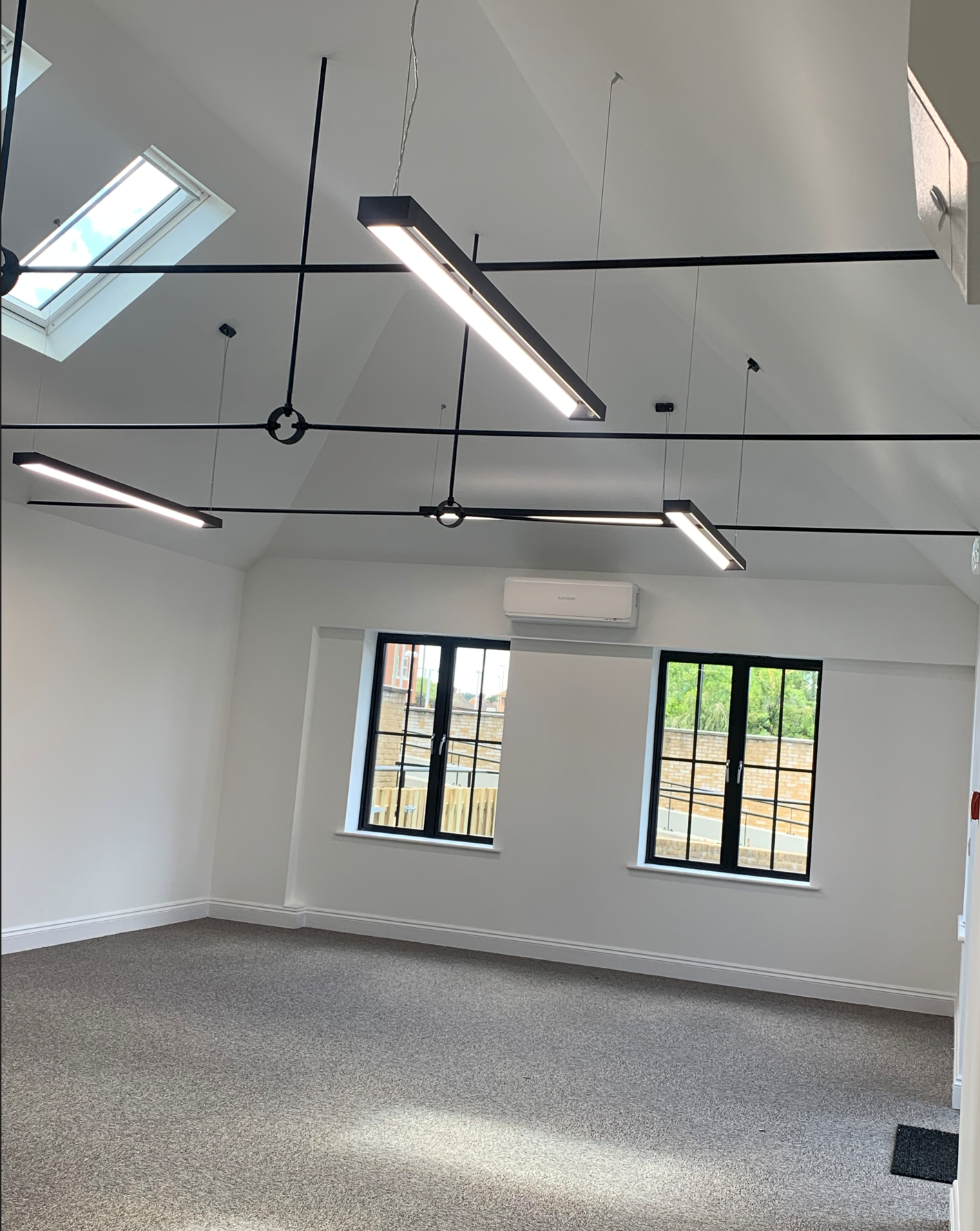 Offices at the George, Chertsey photo 9