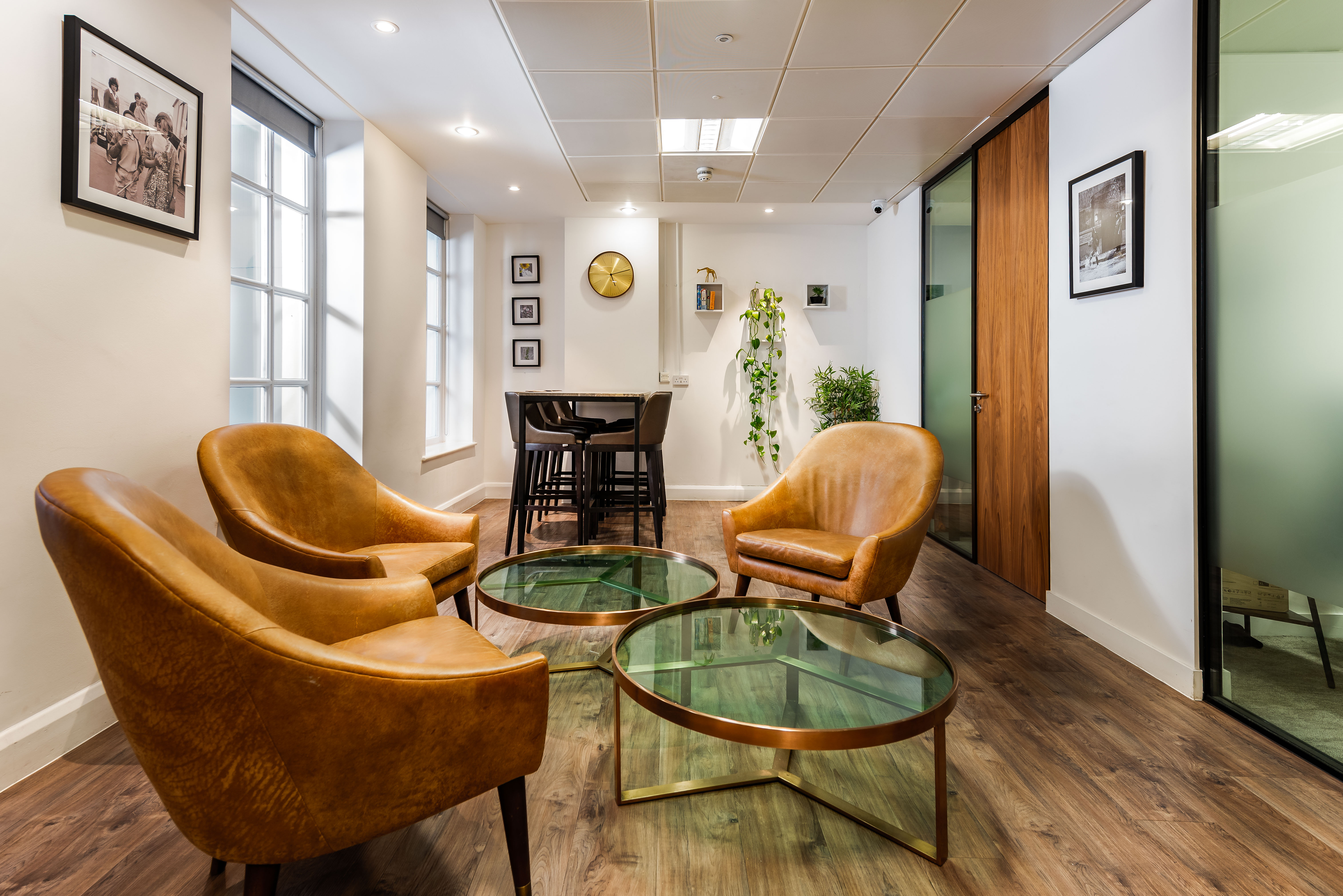 Cavendish Square photo 12