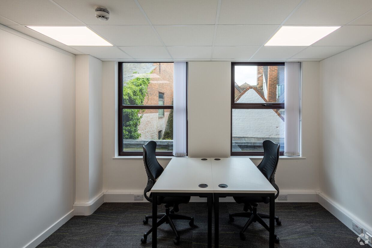 Regent House photo 3
