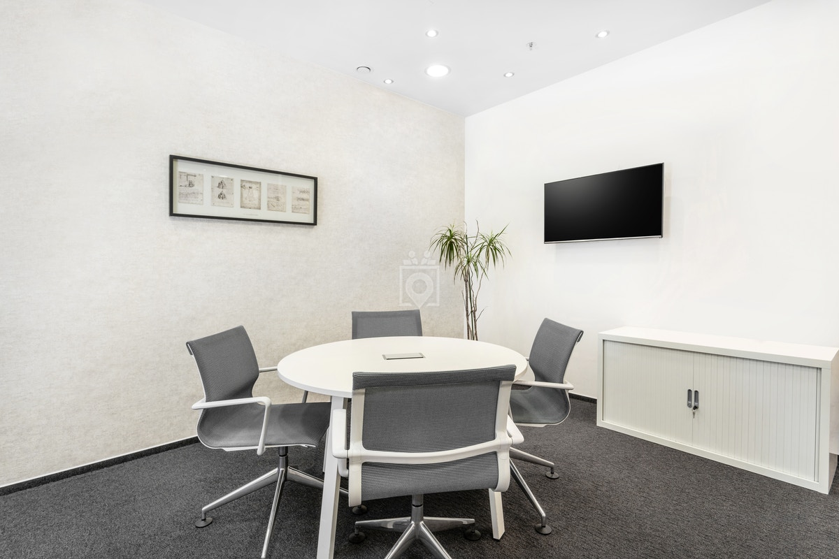 Empiria Tower photo 2