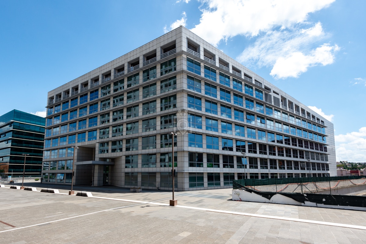 Viale Giorgio Ribotta 11