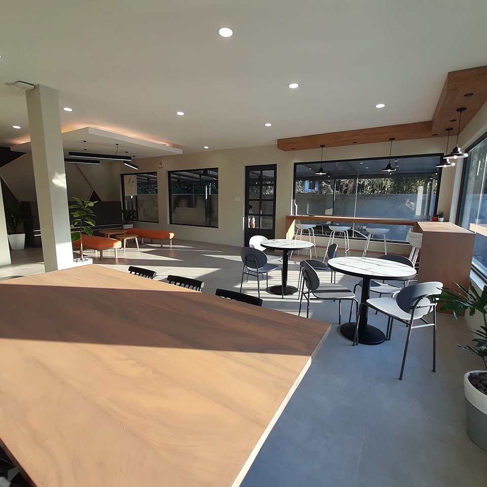 50 Esteban Abada Street, photo 2