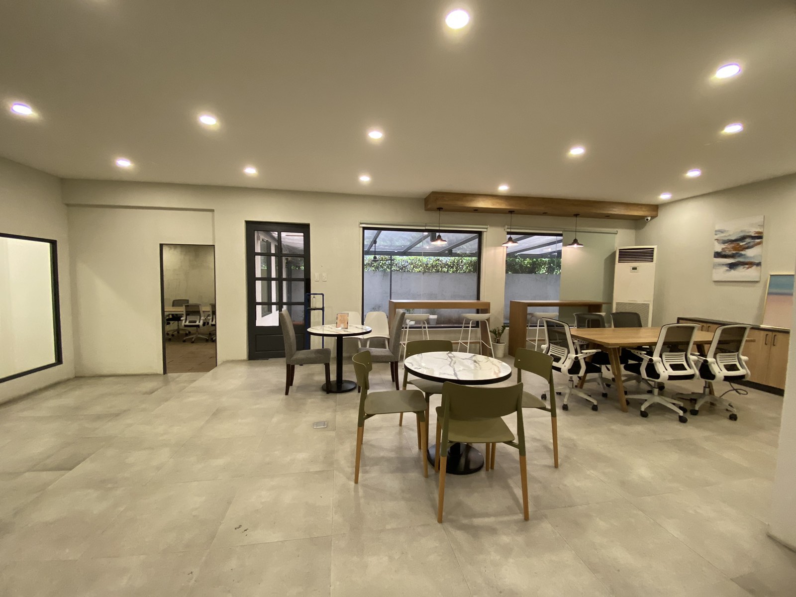 50 Esteban Abada Street, photo 11