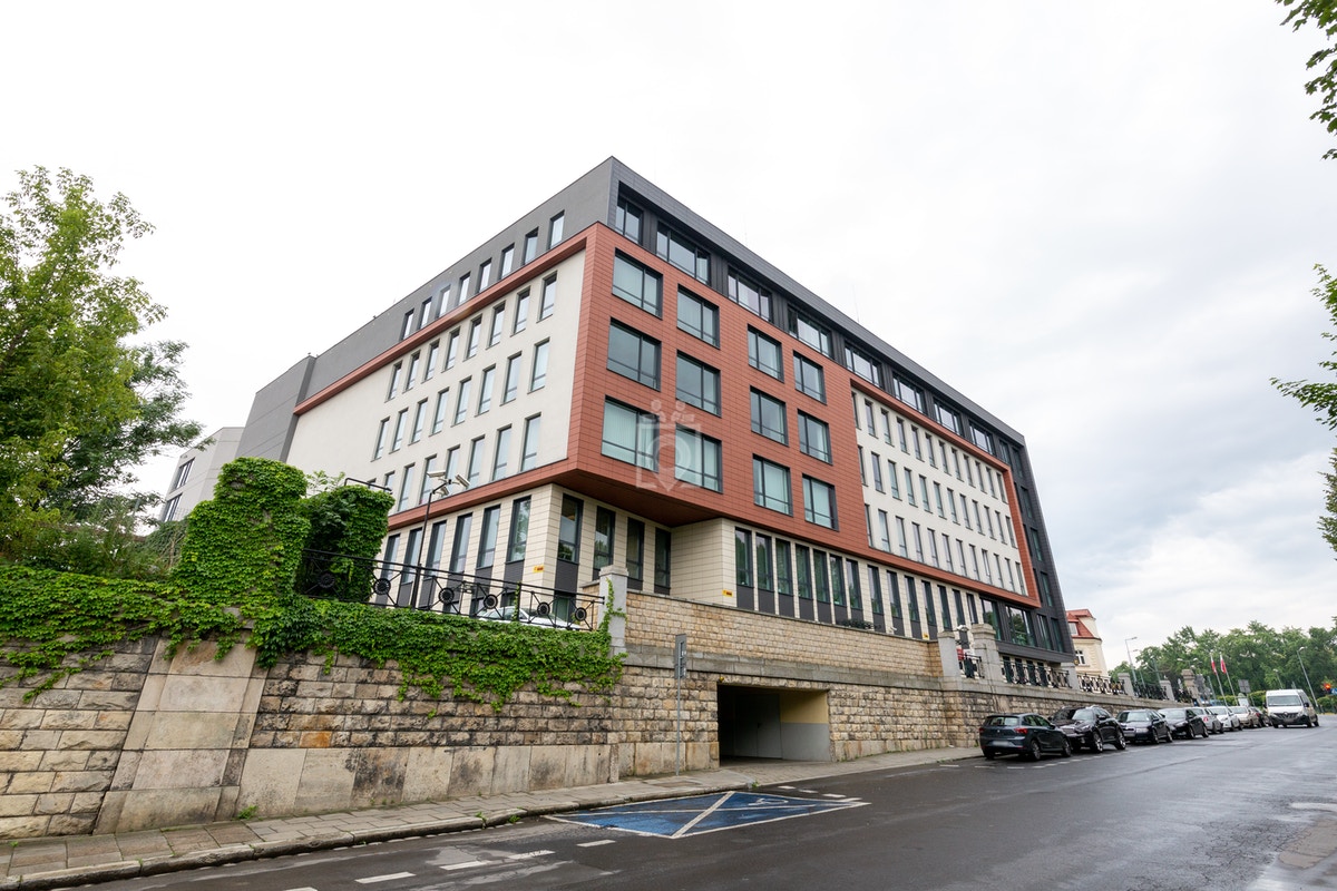 Fronton Krakow Business Centre