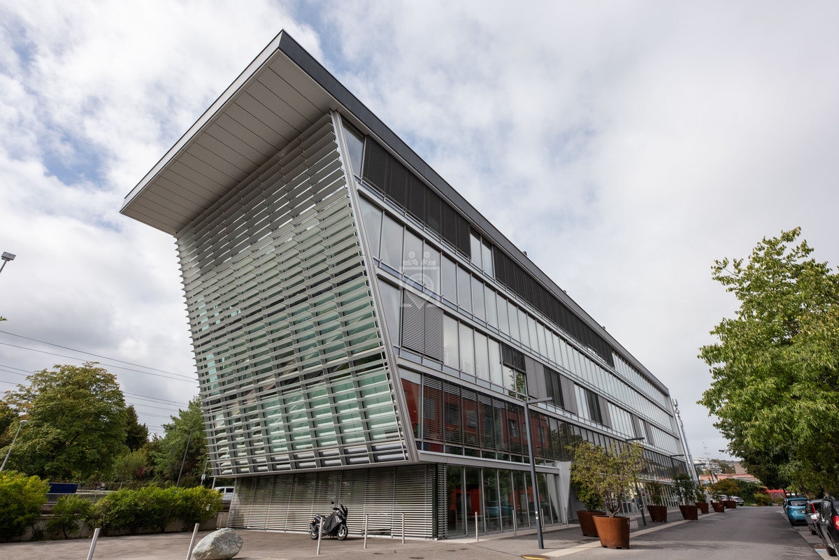 Lakeside Geneva Building