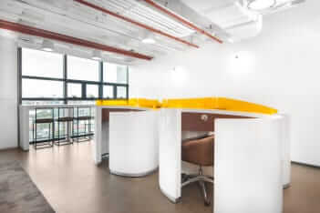 Apple One Equicom Tower