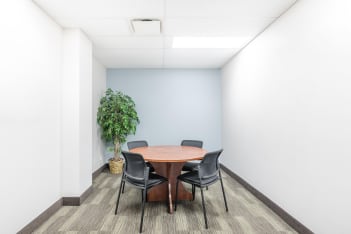 One Executive Place photo 5