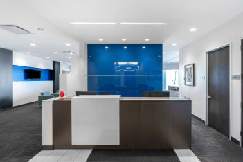 6500 Transcanada photo 7