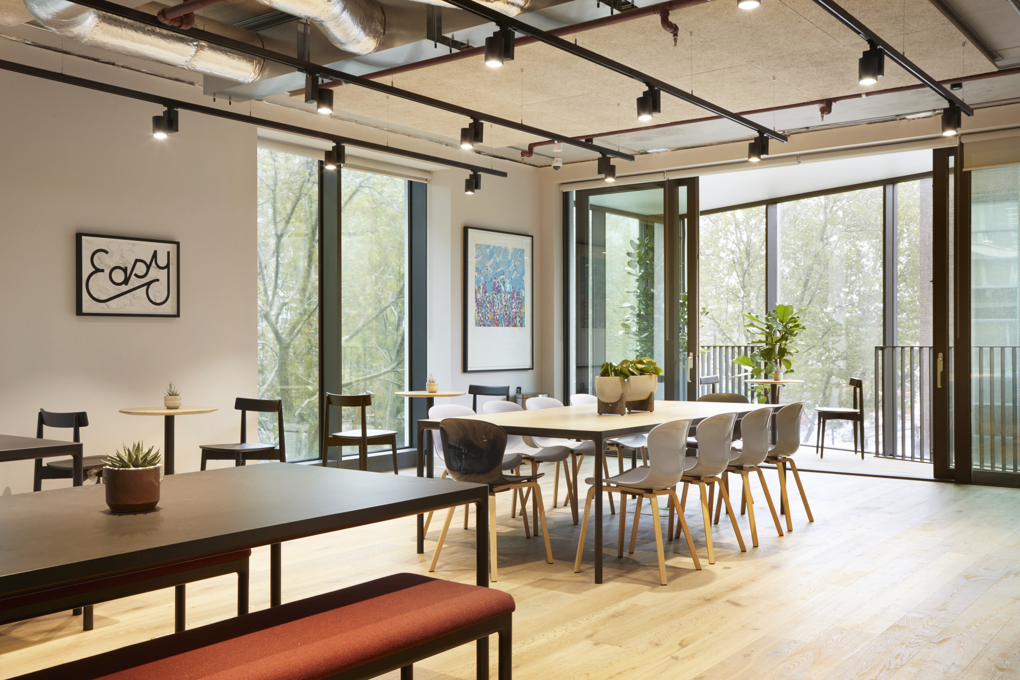 251 Southwark Bridge Road photo 3