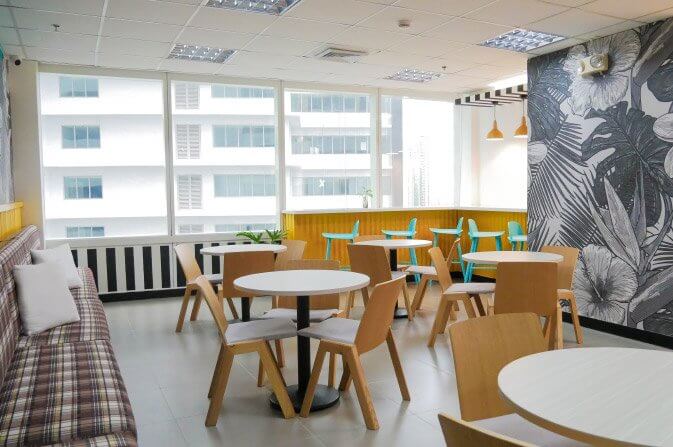 SM Aura Office Tower photo 4
