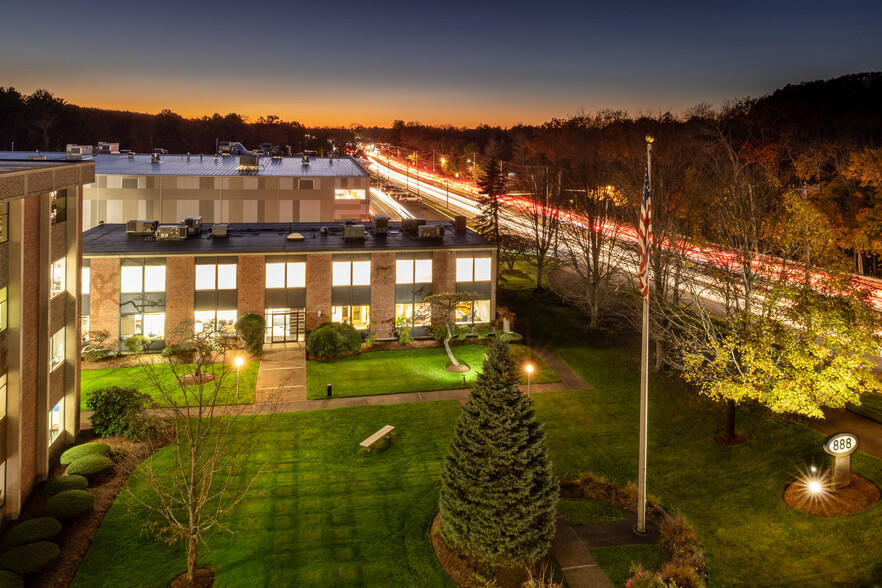 Wellesley - Worcester Street