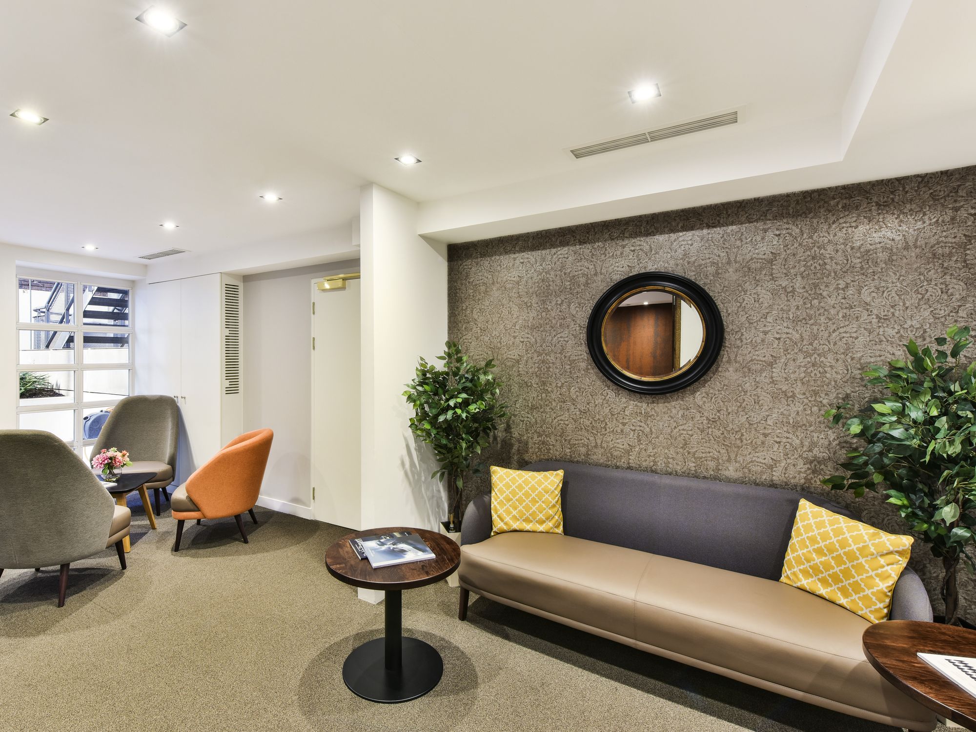 14 Curzon Street photo 11