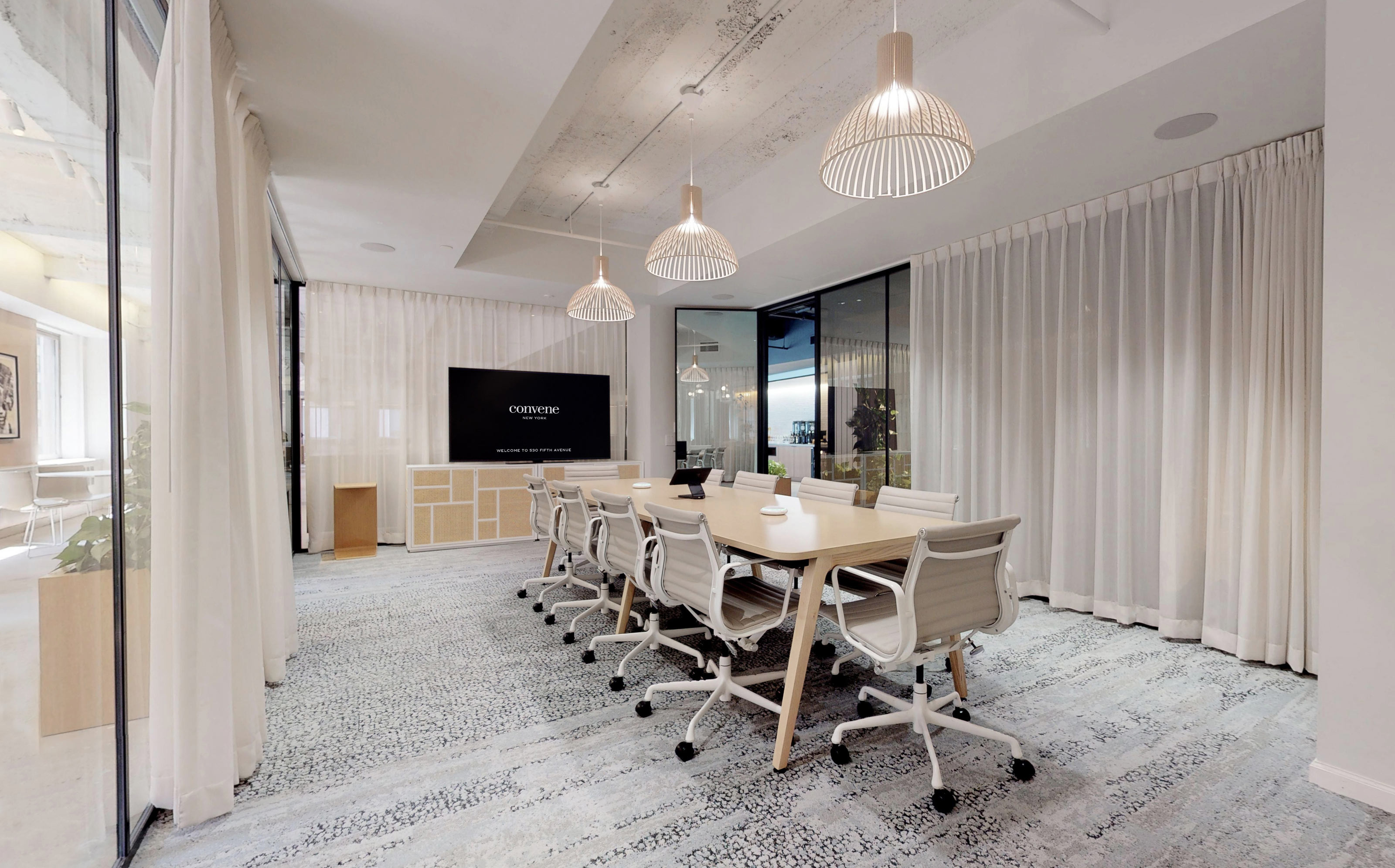 530 Fifth Avenue photo 5