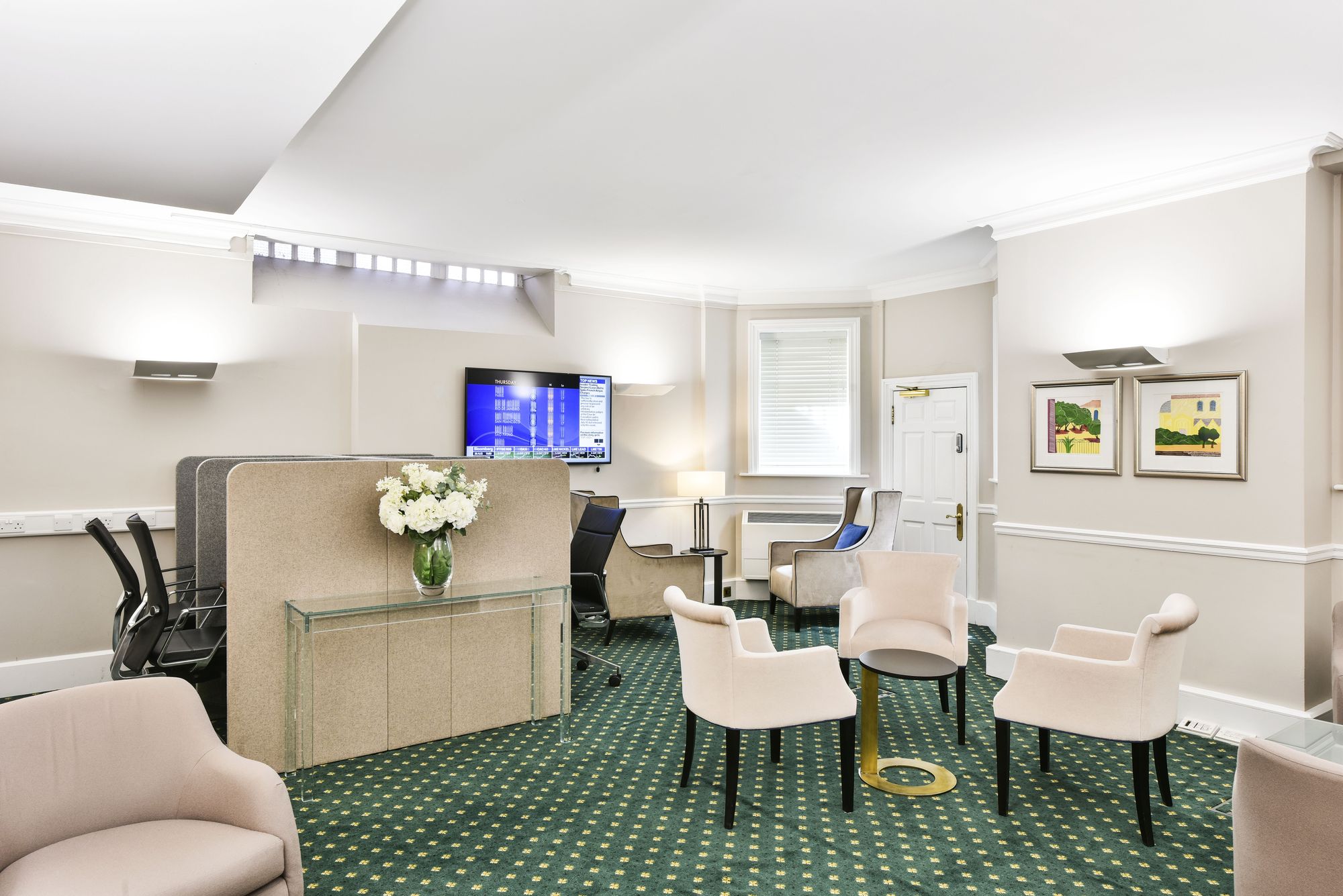 23 Berkeley Square photo 9