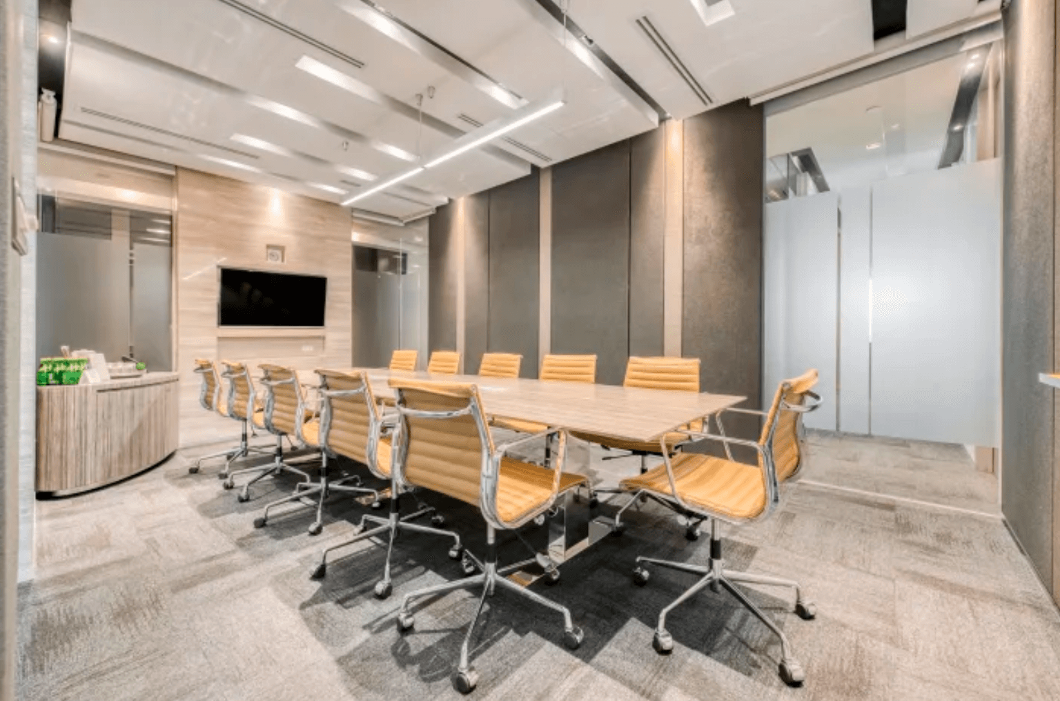 Bhiraj Tower at EmQuartier