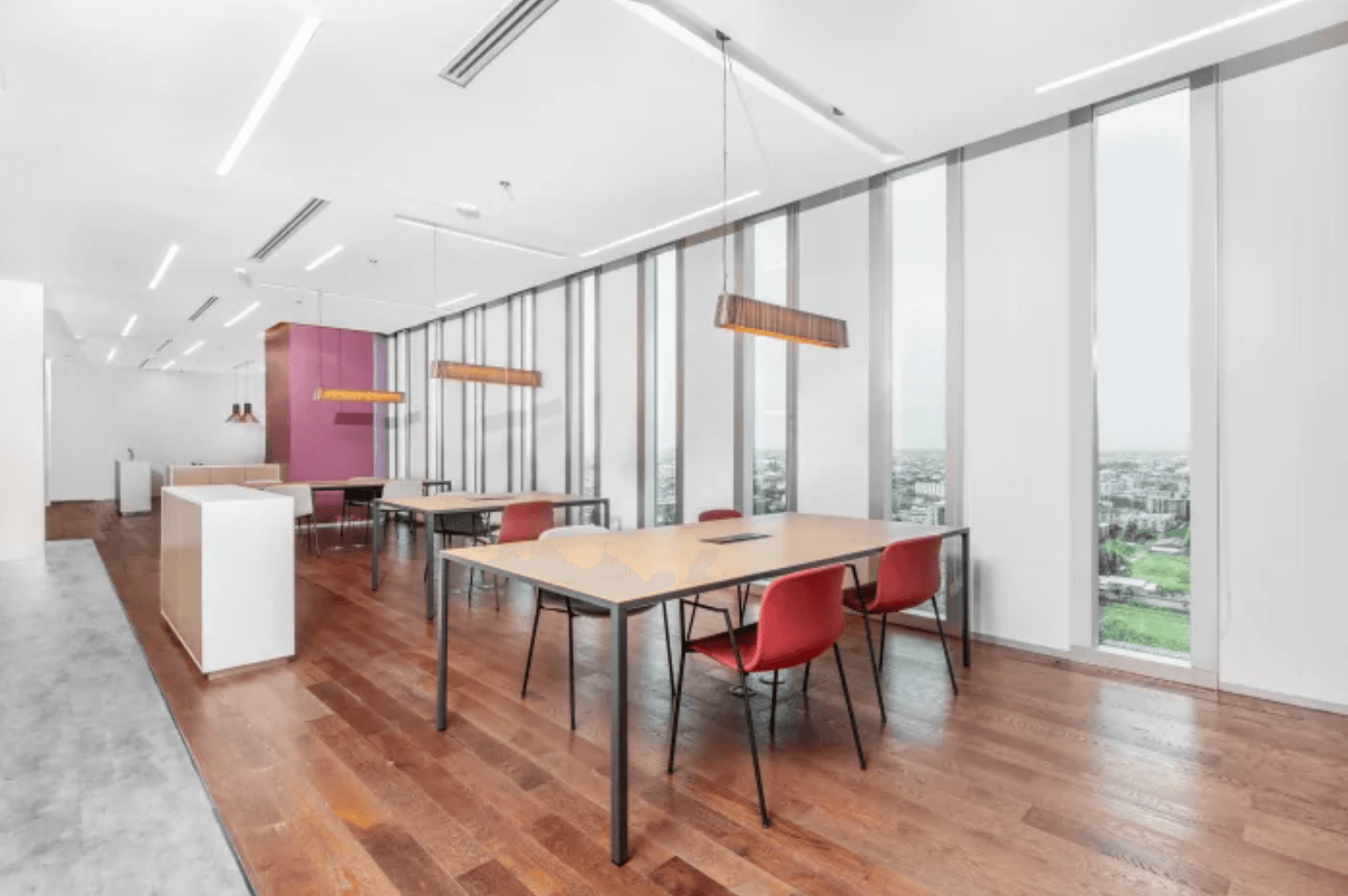 Bhiraj Tower at Bitec