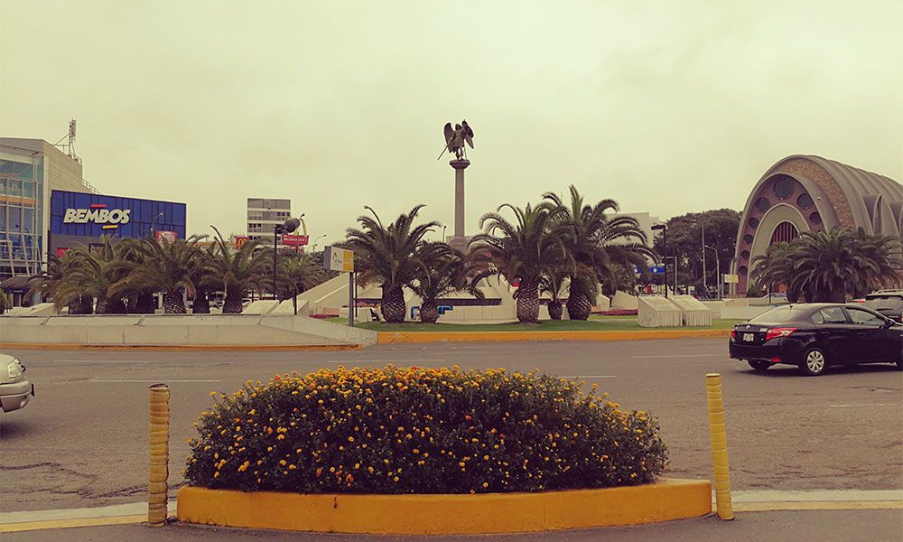 Av. Comandante Espinar 860 photo 9
