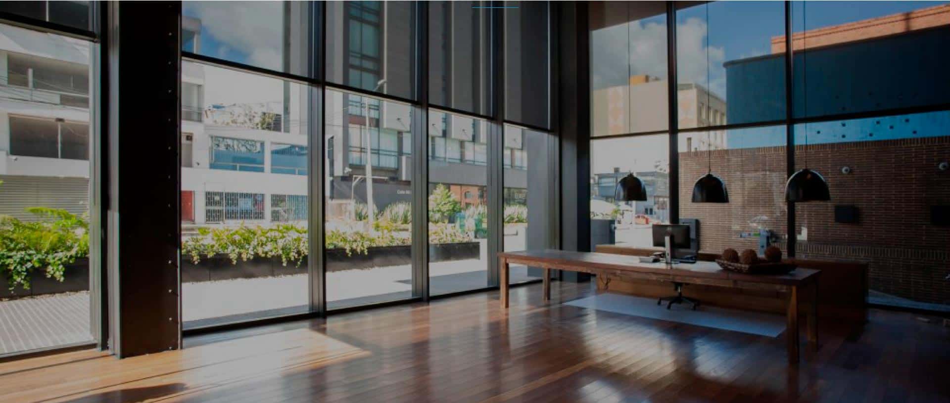  Platinum 95th Street