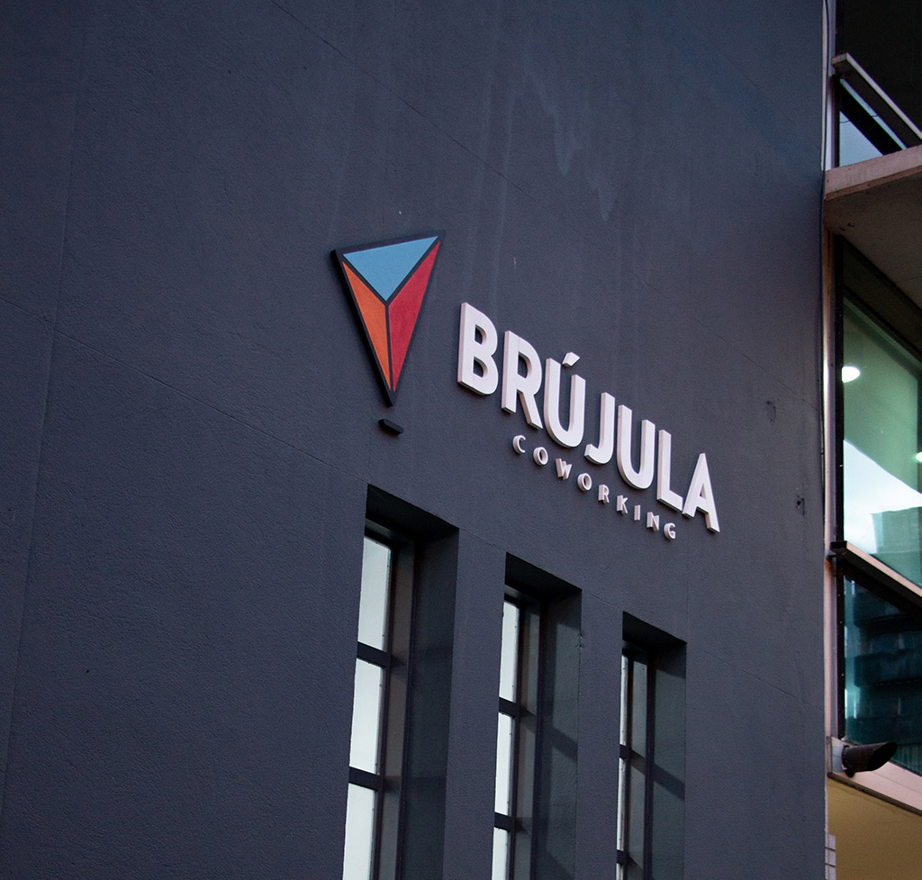 Brújula Coworking