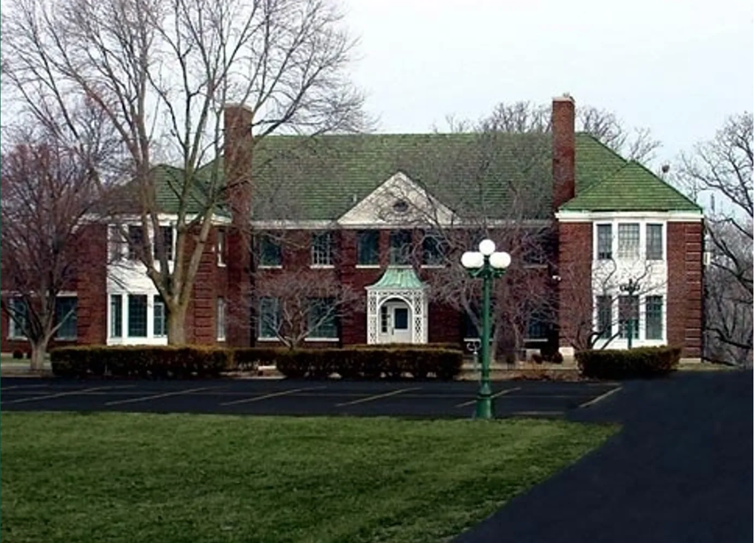 Woodridge Professional Building