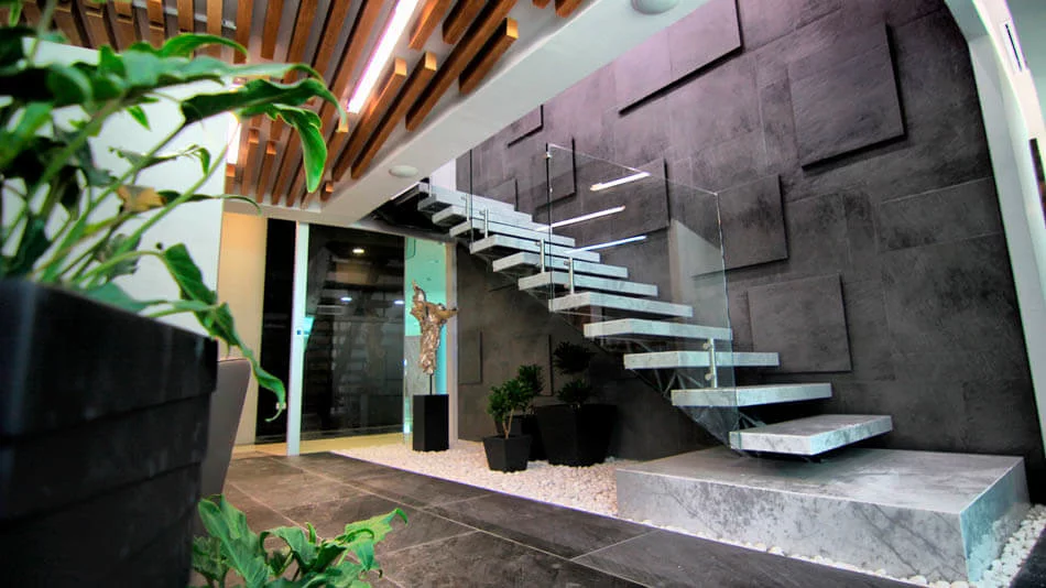 Monterrey Valley Causeway