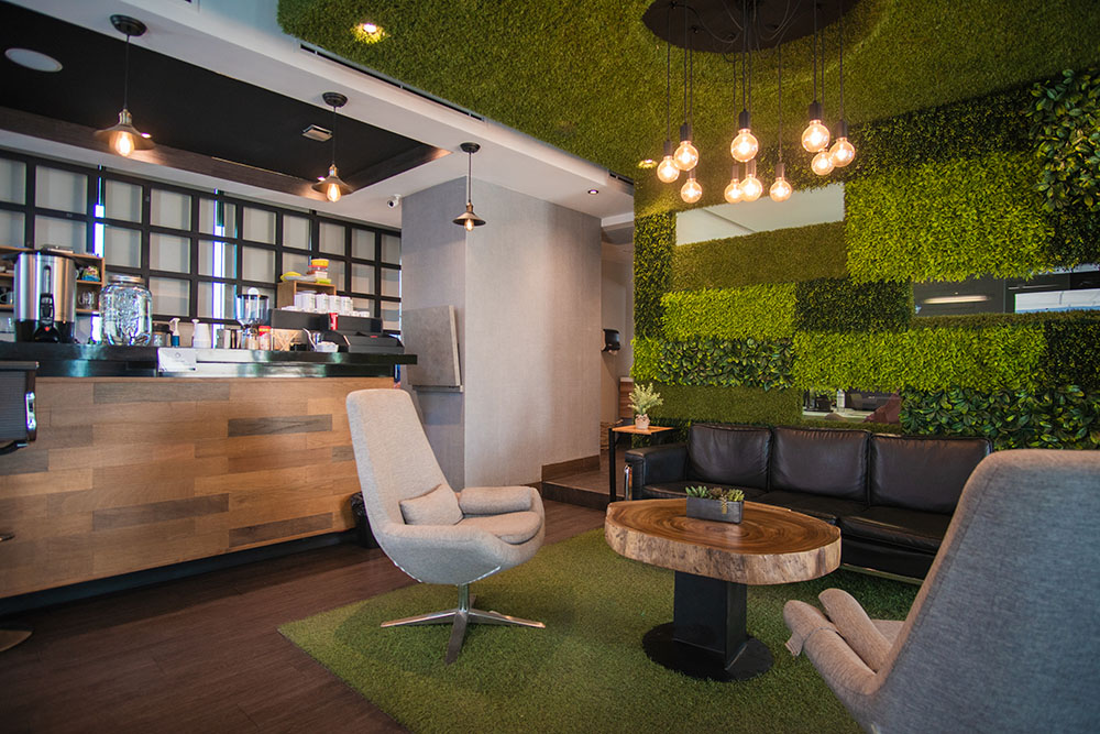 Plaza Punto Lomas 2-7