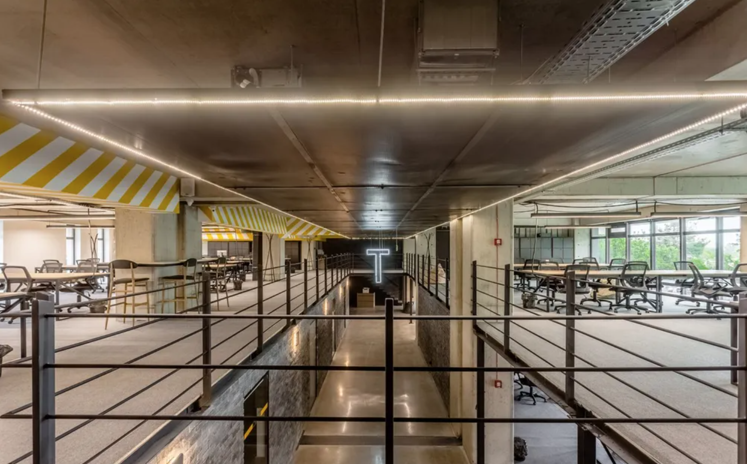 Terminal University photo 7