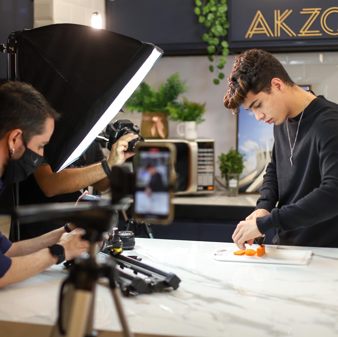 Akzo photo 2