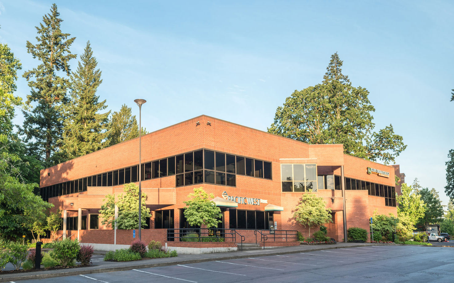 5200 Southwest Meadows Drive