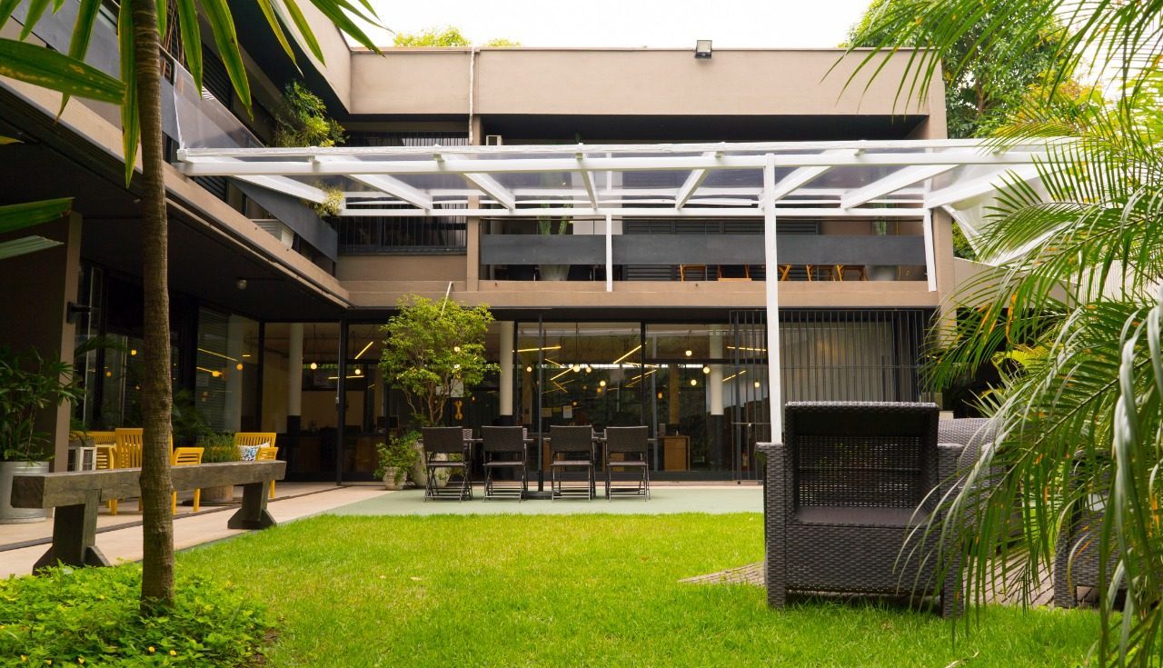 Business Unlocking & Collaboration Center