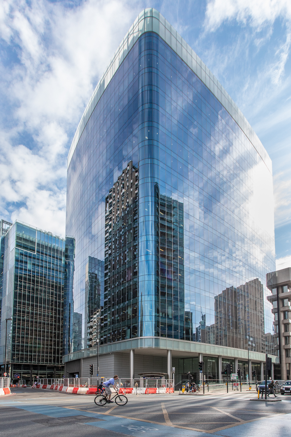 beyond Aldgate Tower photo 2