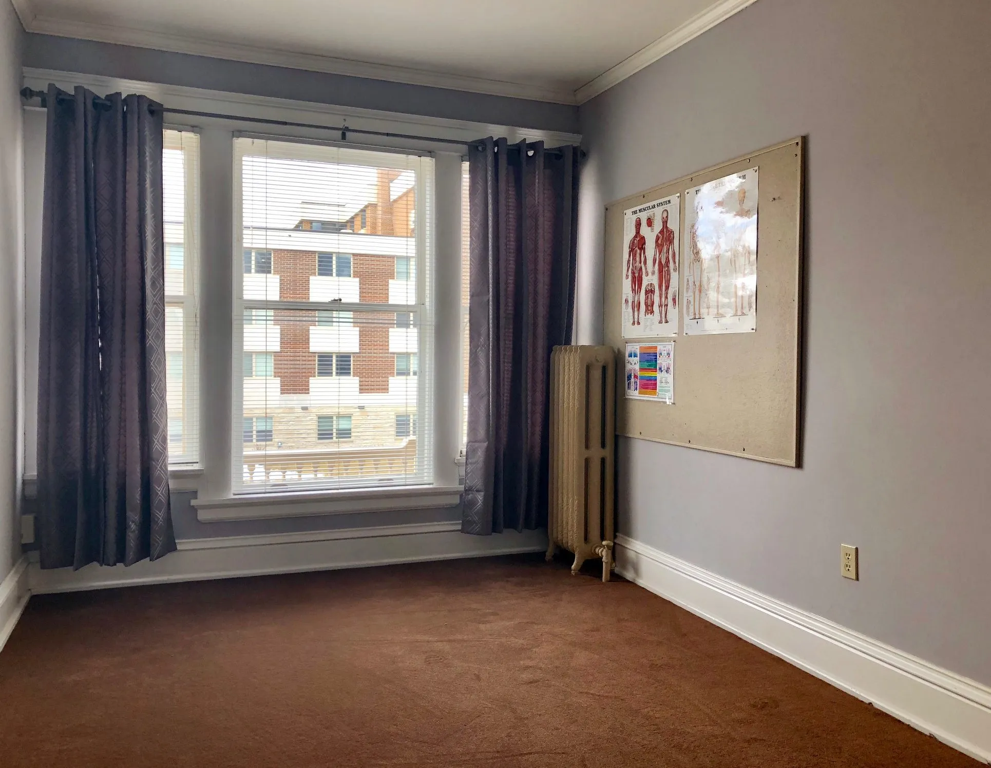 529 Ontario Avenue photo 2