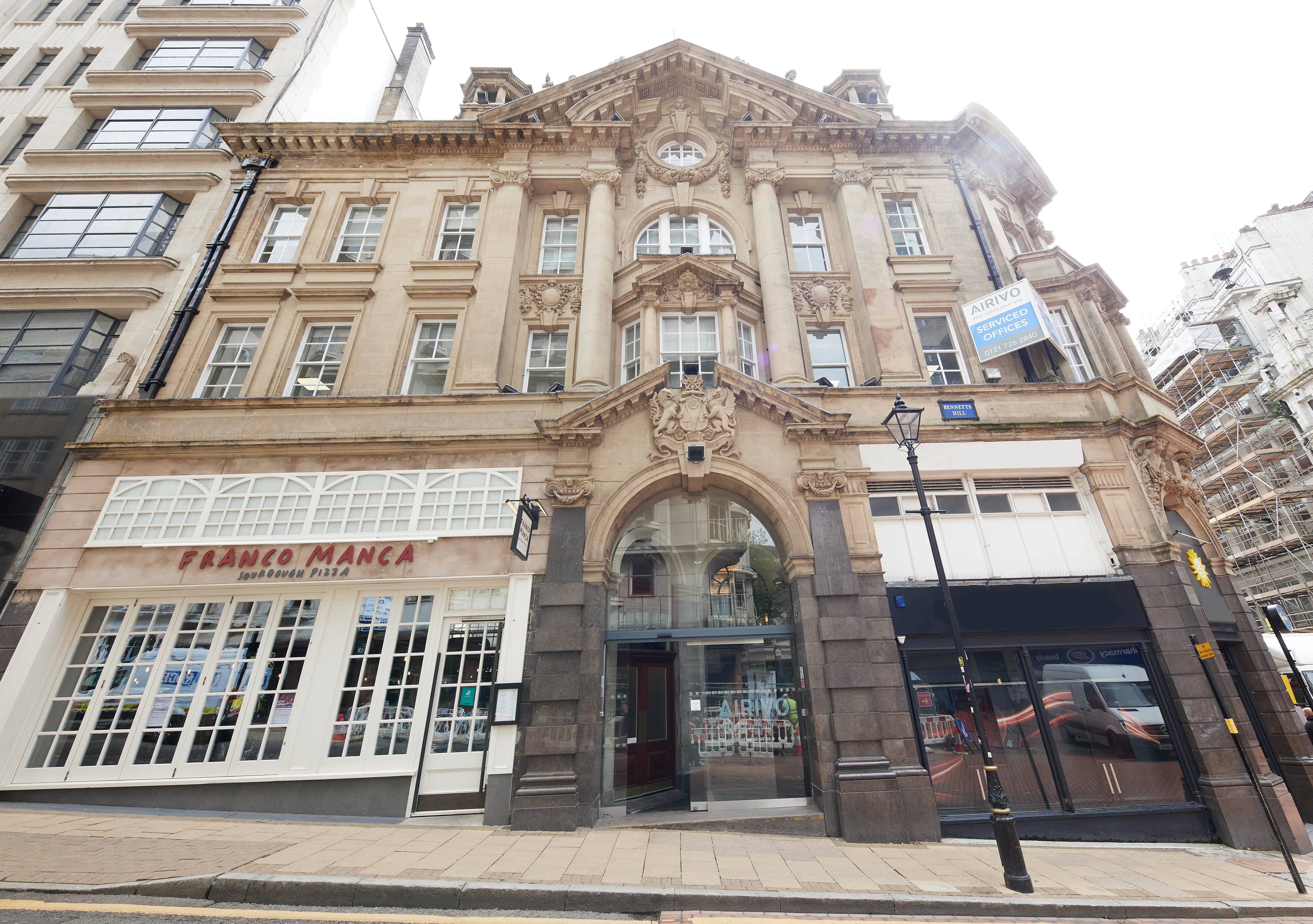 18 Bennetts Hill photo 3