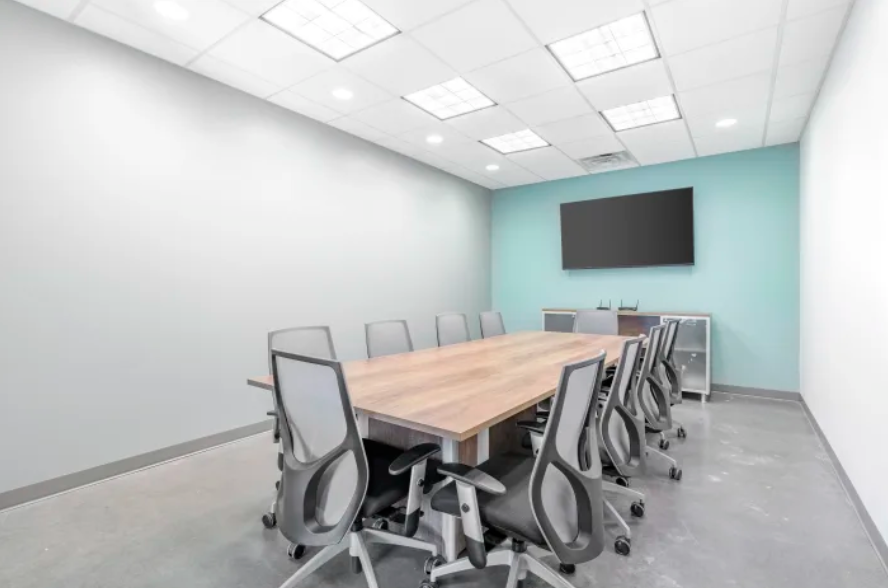 5 West Mendenhall Street