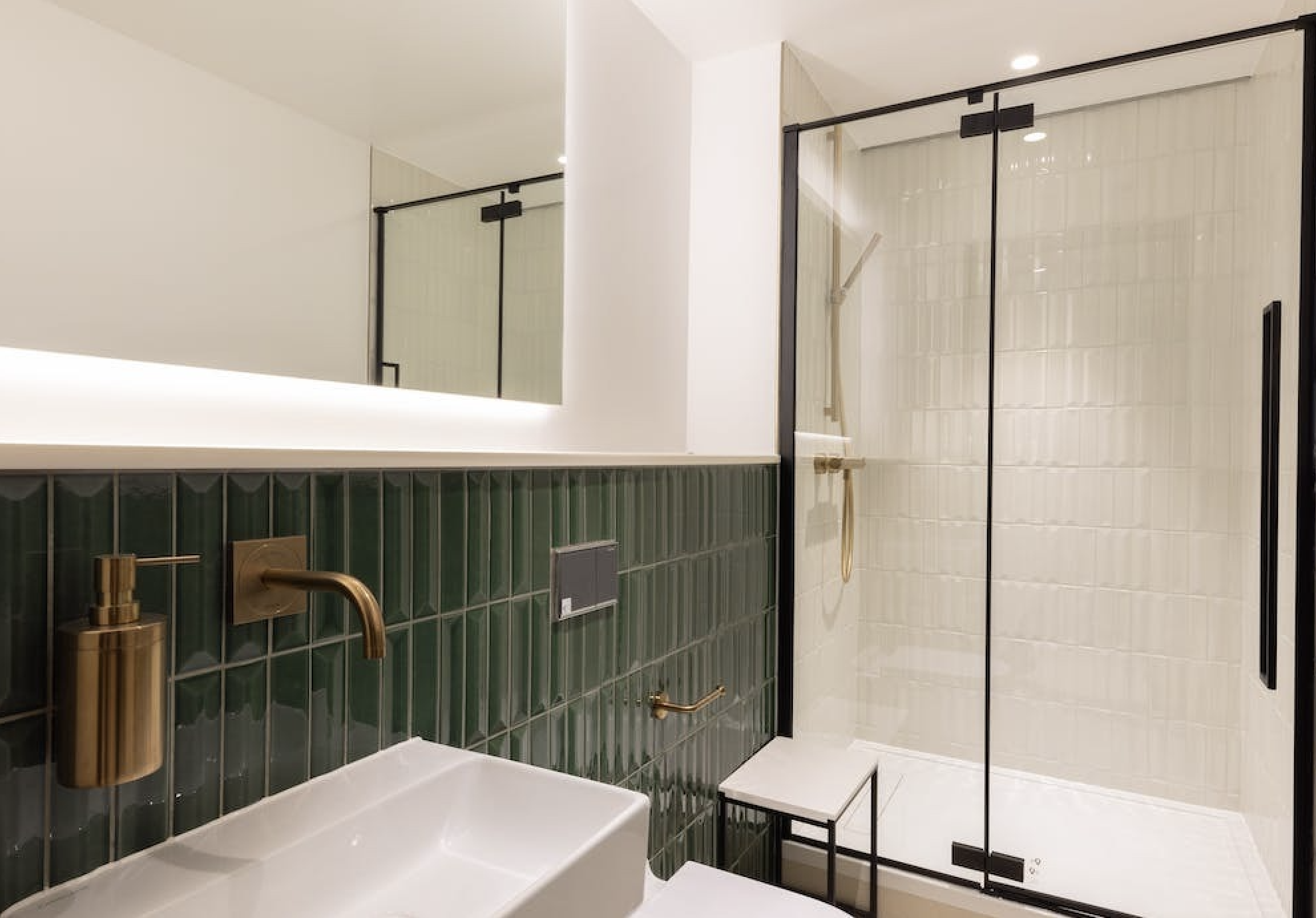 7 Savoy Court photo 6