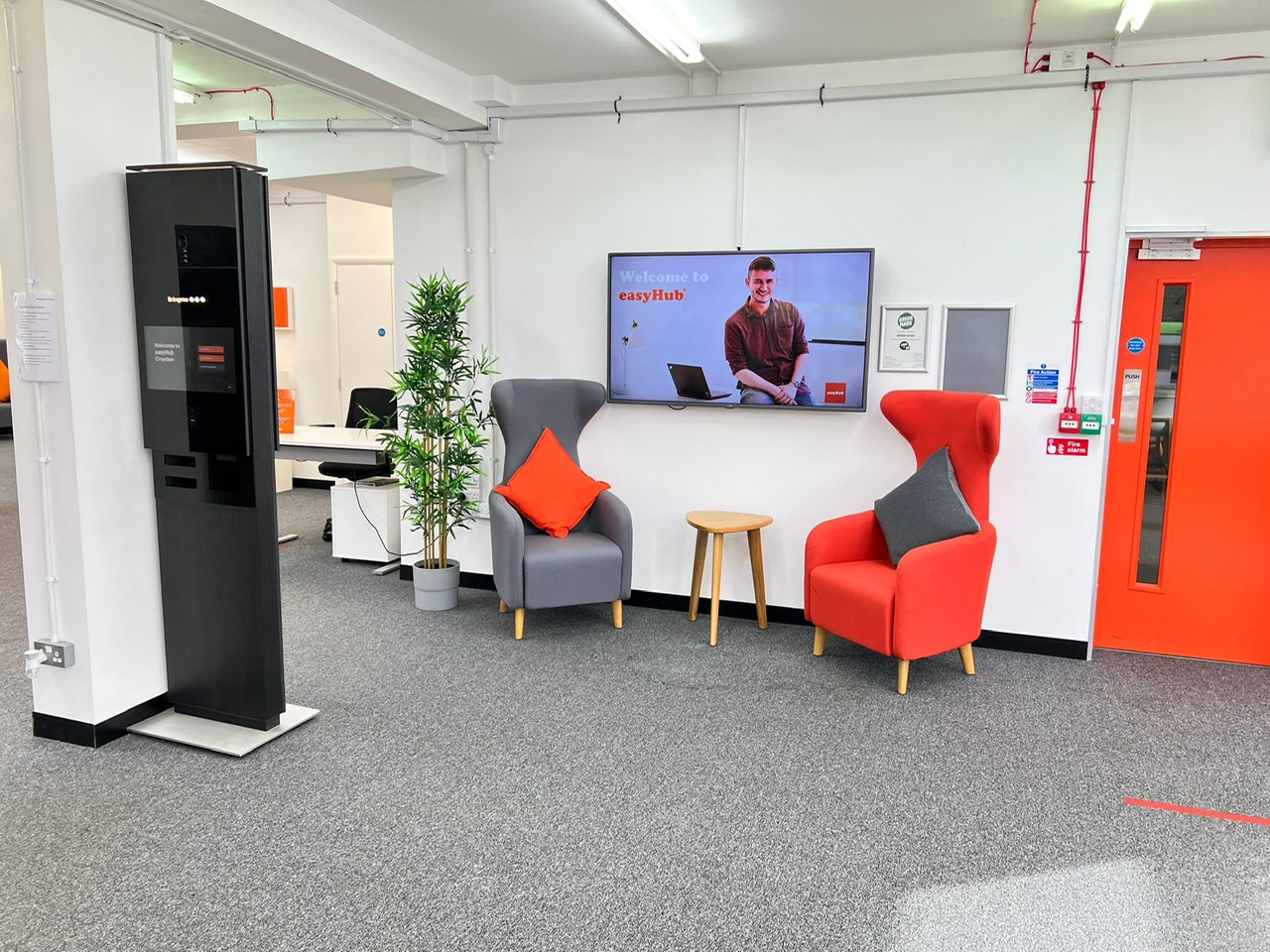 easyHub Croydon photo 3