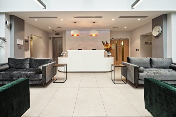 Longcroft House photo 6