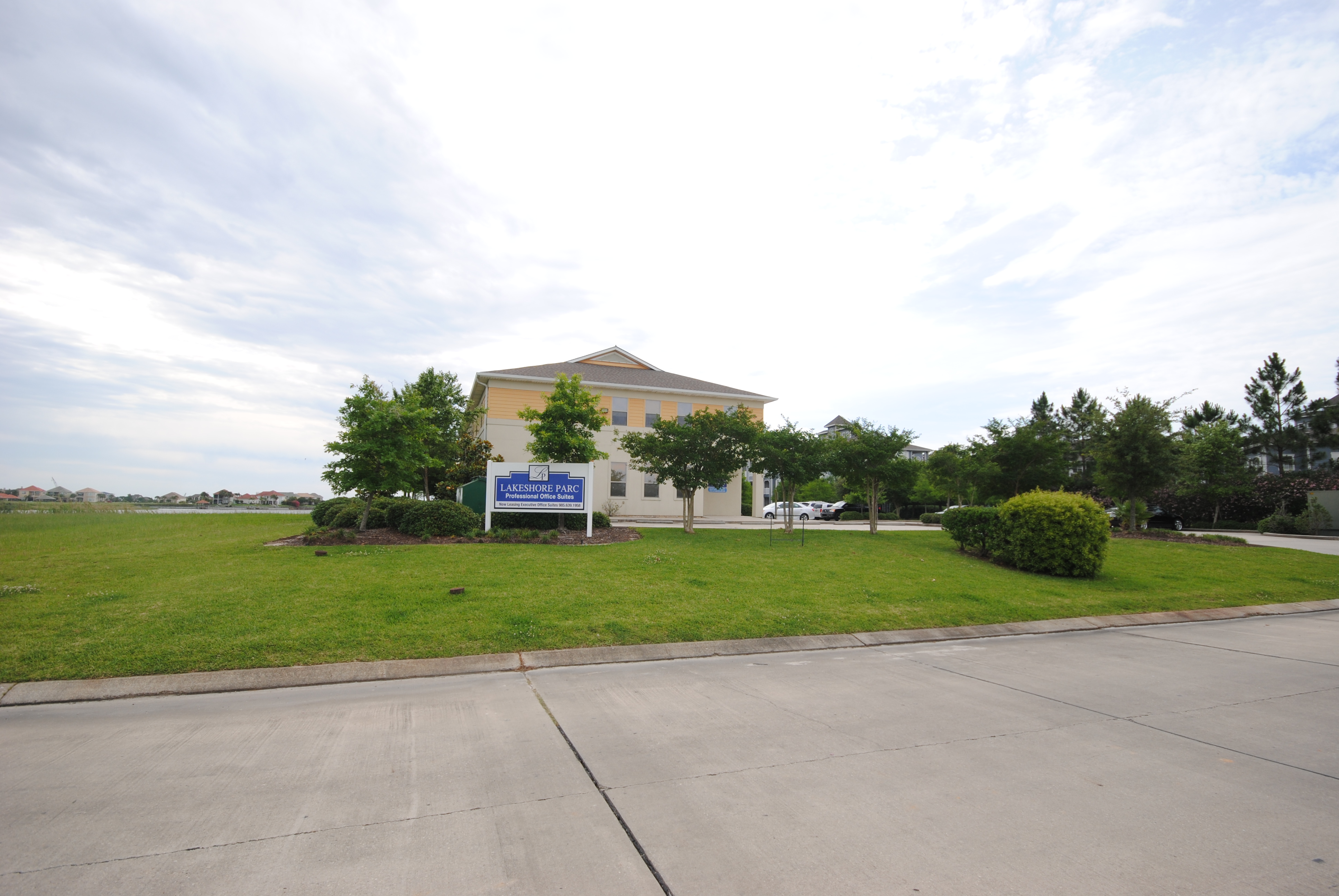 Lakeshore Parc Executive Office Space photo 4