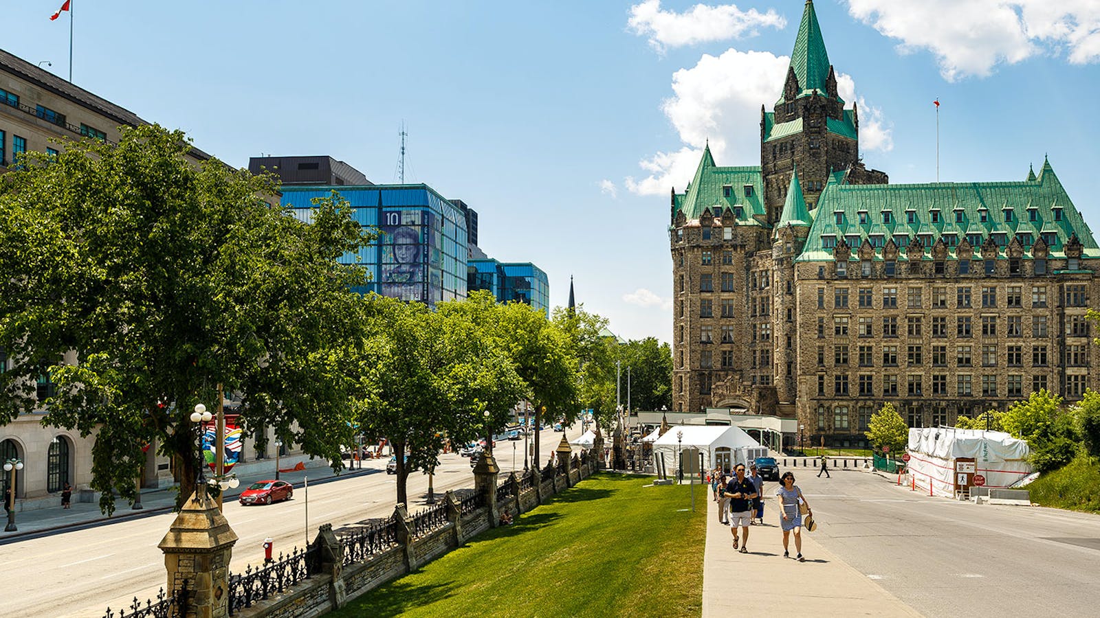222 Queen Street photo 3