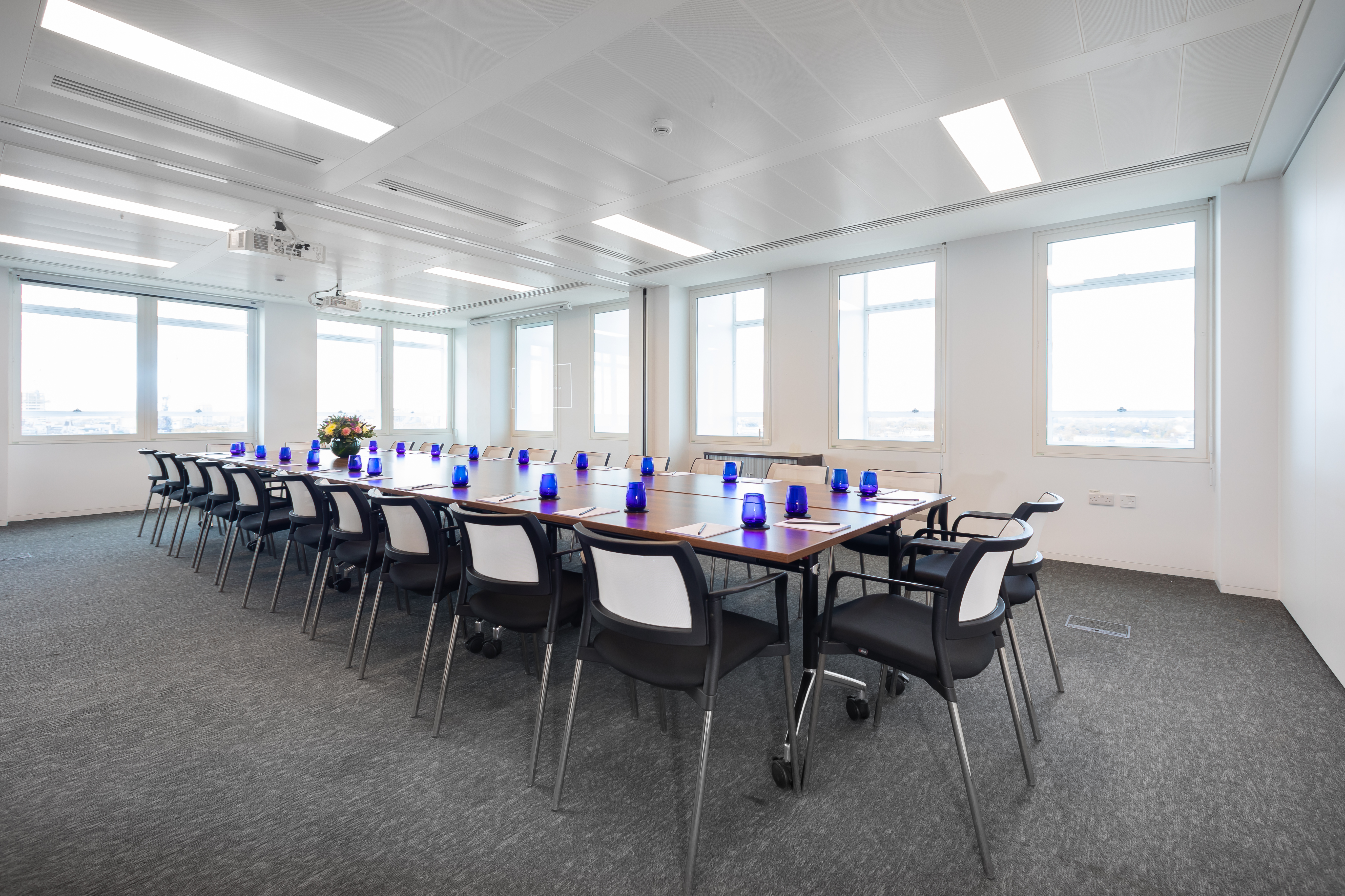 Cavendish Square photo 8