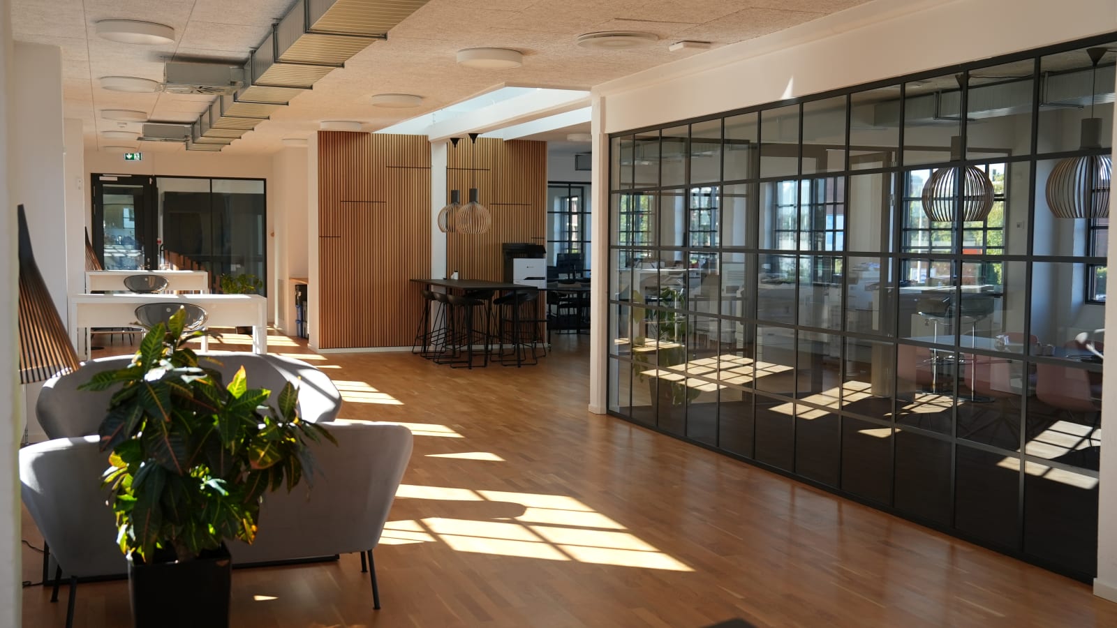 The furniture factory photo 8