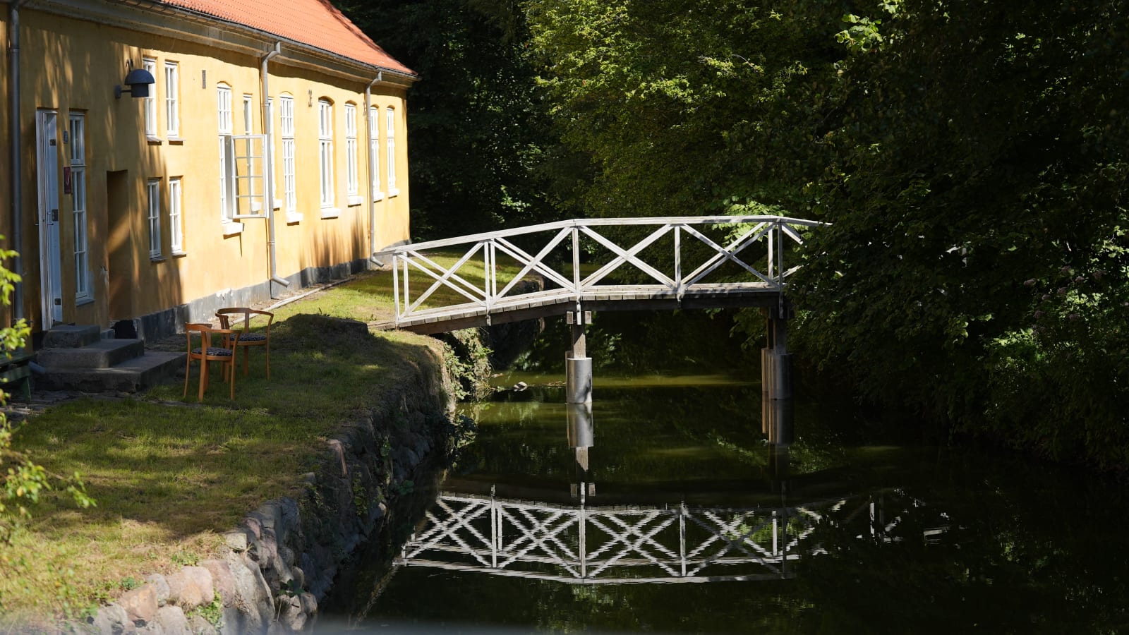 The curtain factory photo 3
