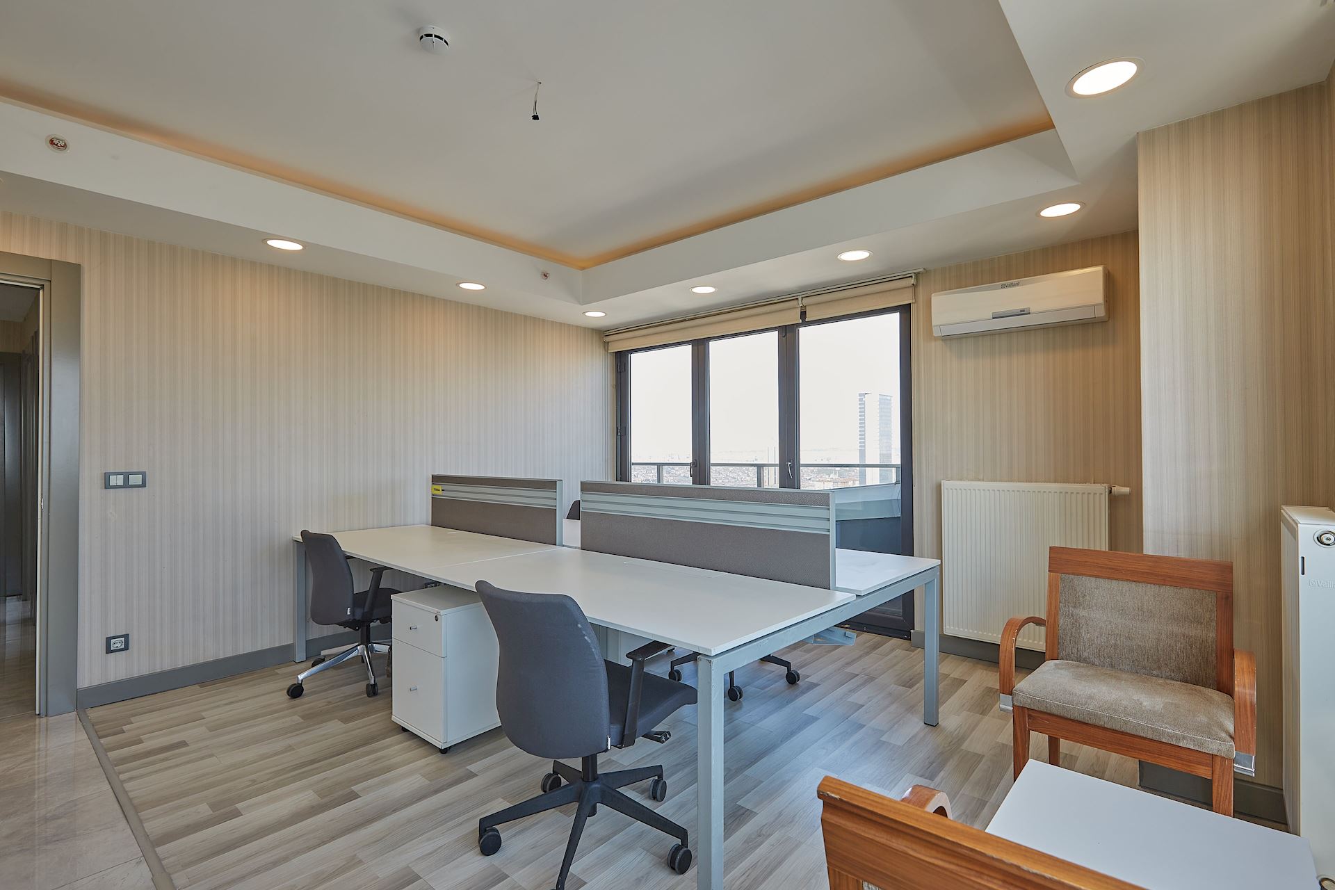 Allure Tower photo 3